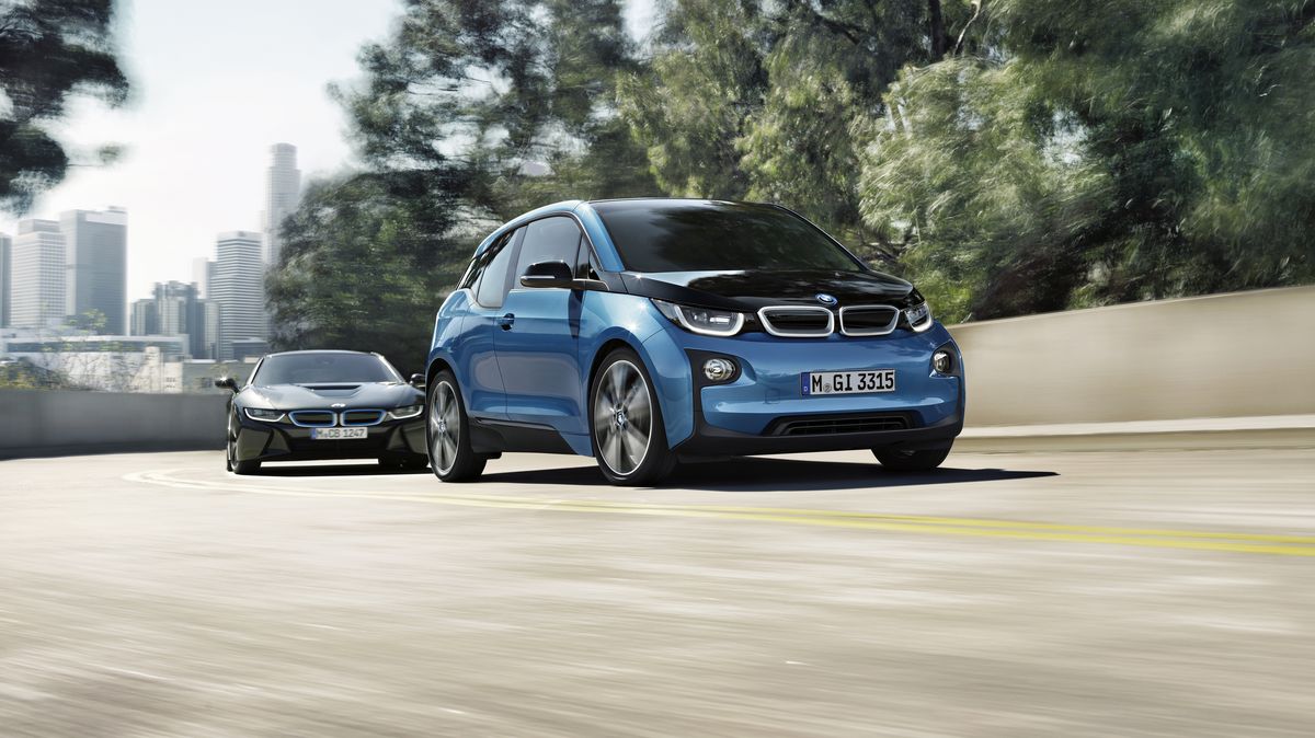 BMW mělo super elektromobilní vychytávku. Kvůli hyperkorektní době ji museli zrušit
